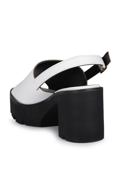 sandalia tratorada passarela