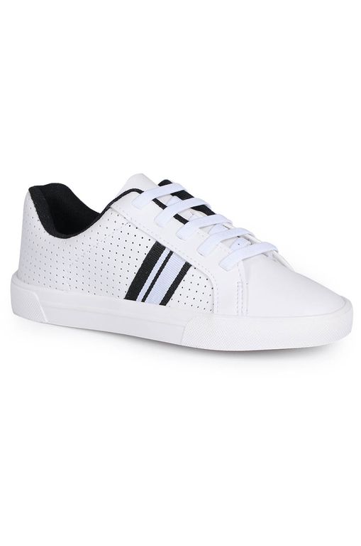 tênis infantil na passarela