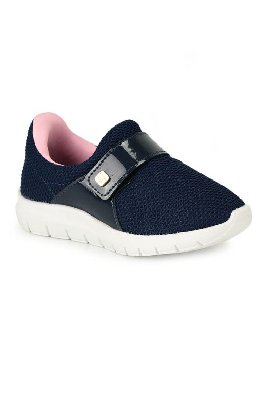 tênis infantil na passarela