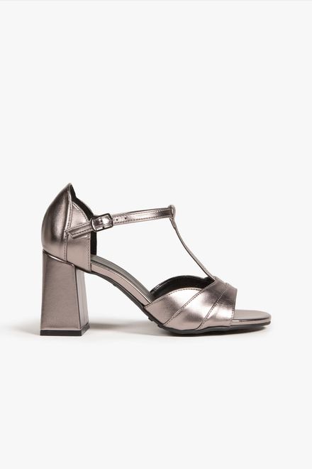 image-09dcd6e9d50a45e7a33e464a0b9cd126