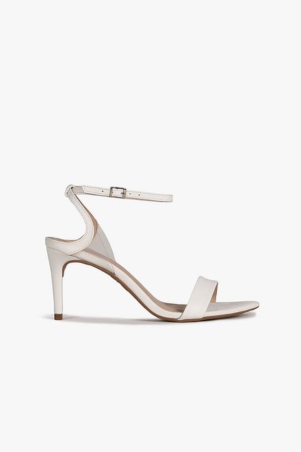 image-cce10082a41b417f9728a58ed0f8b079